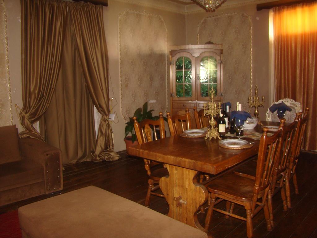 Guest House Temuri บาทูมิ ภายนอก รูปภาพ