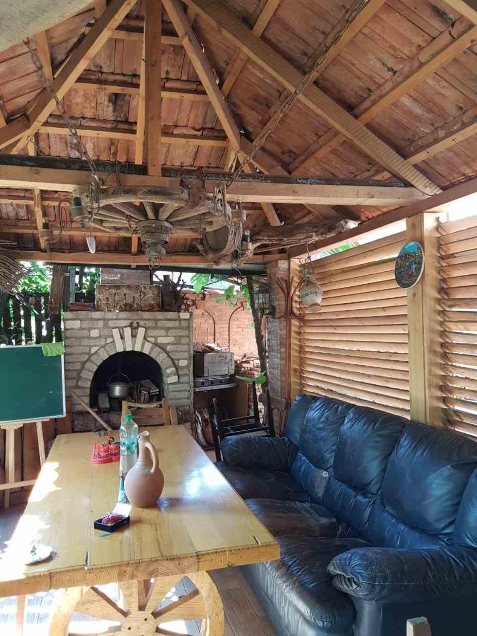 Guest House Temuri บาทูมิ ภายนอก รูปภาพ